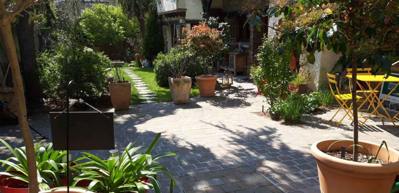 Gite De Chevreuse Exterior photo